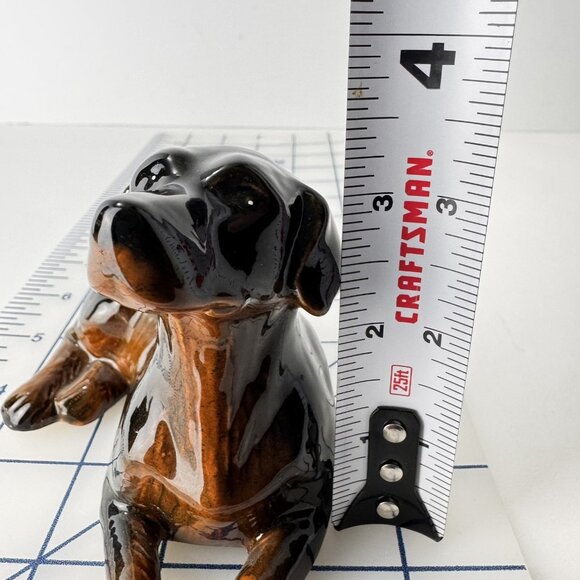 Black Brown Labrador Dog Waiting Laying Down Ceramic Figurine Decor Vintage - Picture 8 of 9